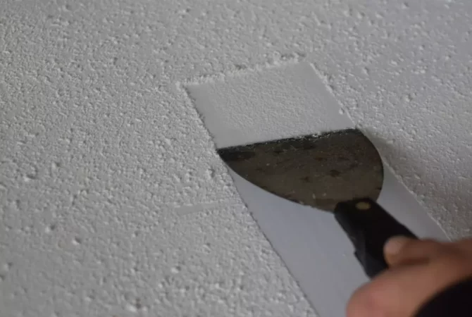 How-to-Remove-Popcorn-Ceilings-in-7-Easy-Steps